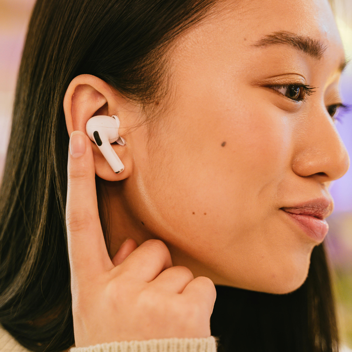 Headphones Earbuds & Speakers